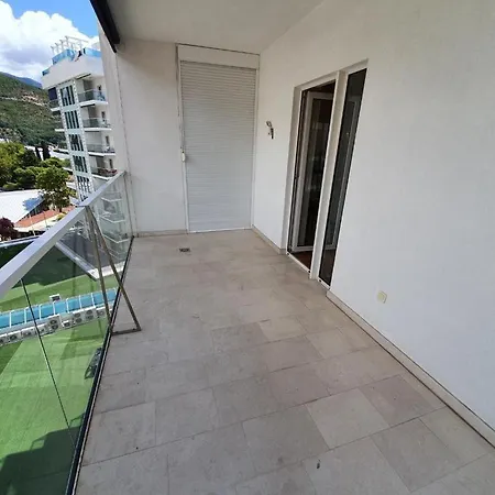 Luxury 3 Bedroom Flat In Tre Canne Next To The アパート ブドヴァ