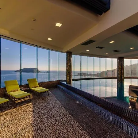 Luxury 3 Bedroom Flat In Tre Canne Next To The アパート *